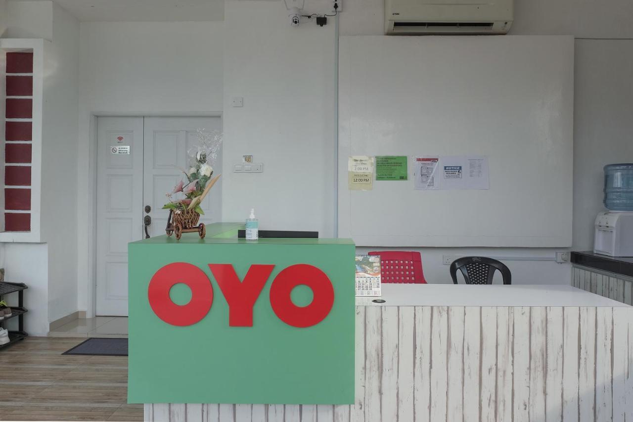 Oyo 90005 Dc ヴィラ ゲスト ハウス クアラ・ロンピン エクステリア 写真